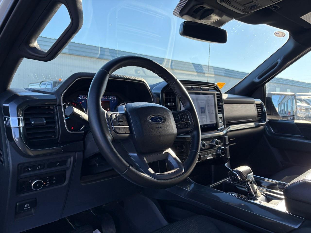2023 Ford F-150 XLT 4WD SuperCrew 5.5' Box Photo