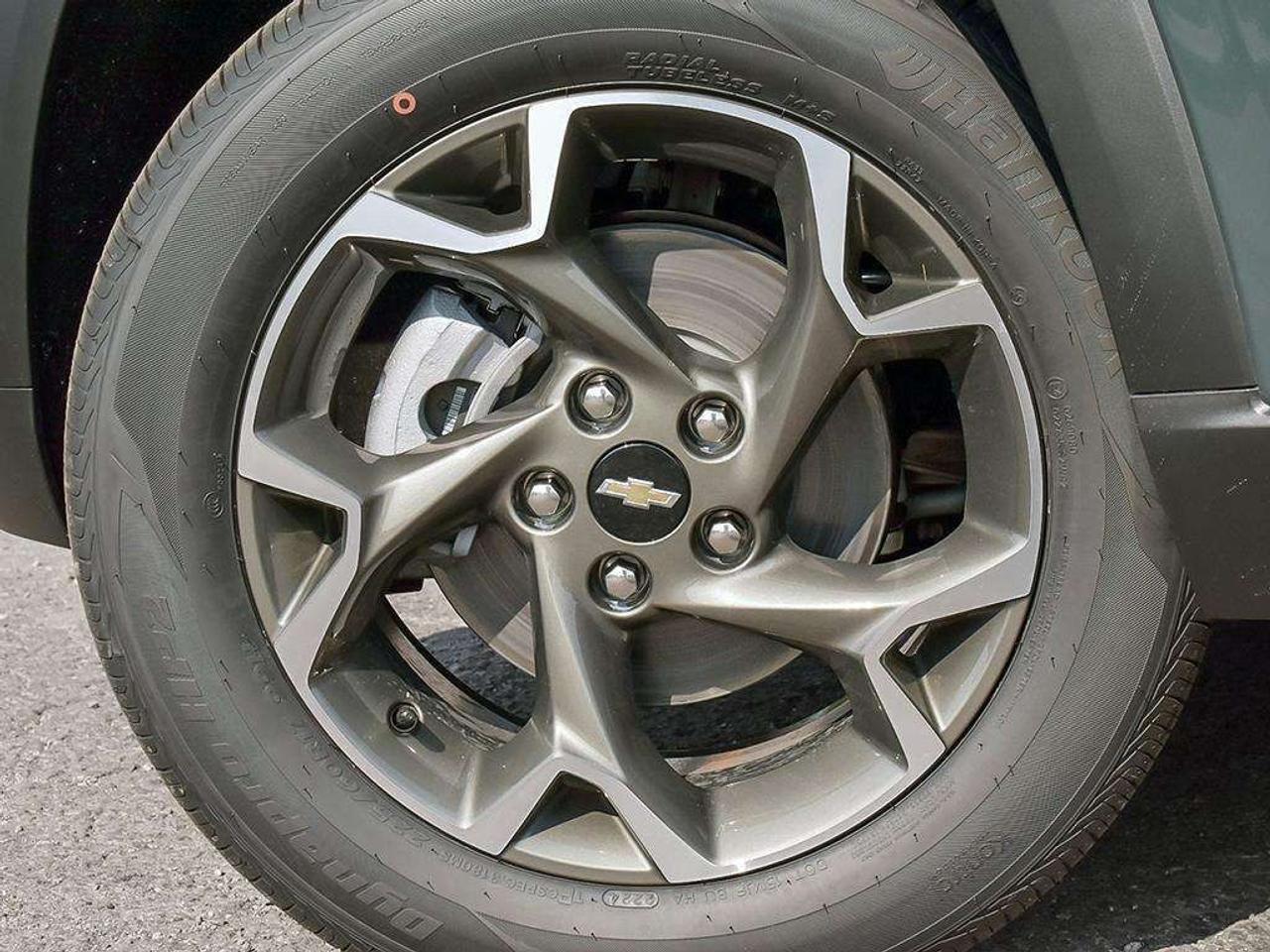 2026 Chevrolet Trax Fwd 4dr Lt Photo