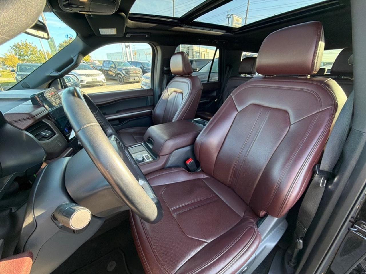 2024 Ford Expedition Limited  PANO ROOF|7 PASS|PREMIUM AUDIO Photo