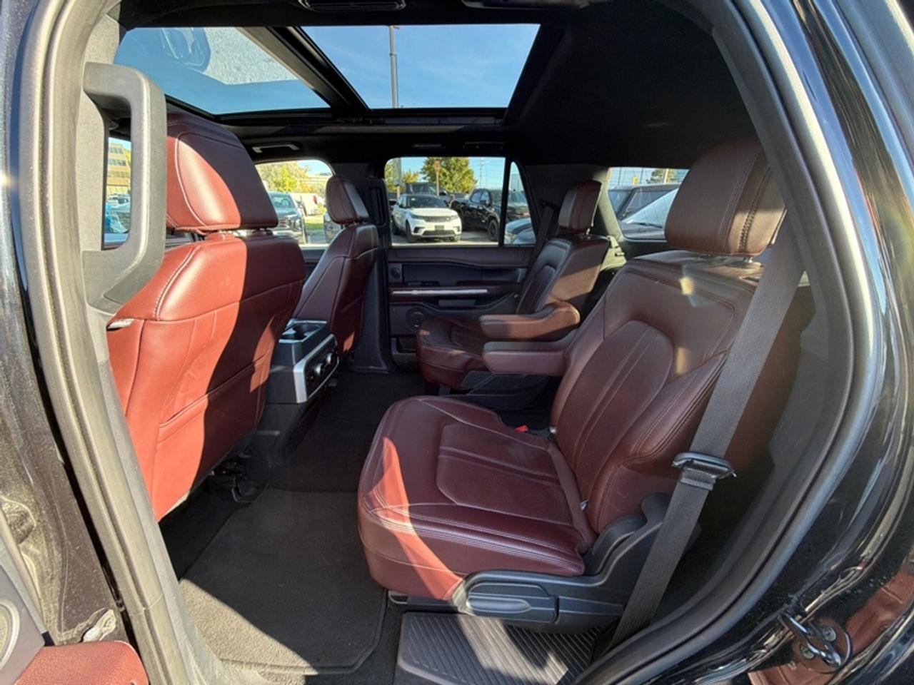 2024 Ford Expedition Limited  PANO ROOF|7 PASS|PREMIUM AUDIO Photo