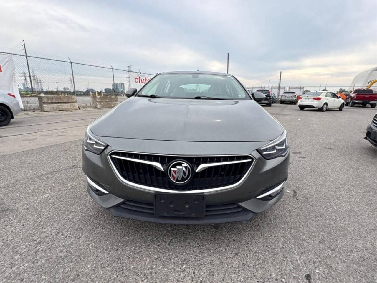 2018 Buick Regal Essence Photo5
