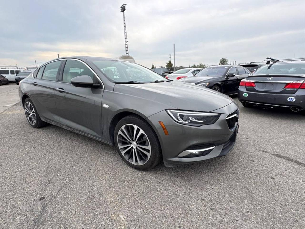 2018 Buick Regal Essence Photo
