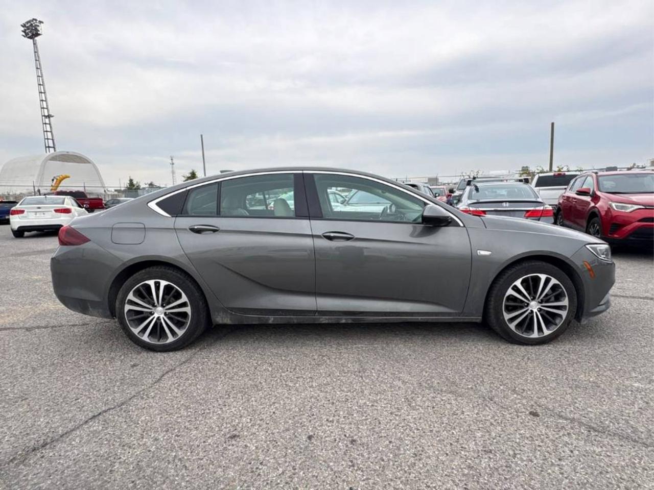 2018 Buick Regal Essence Photo