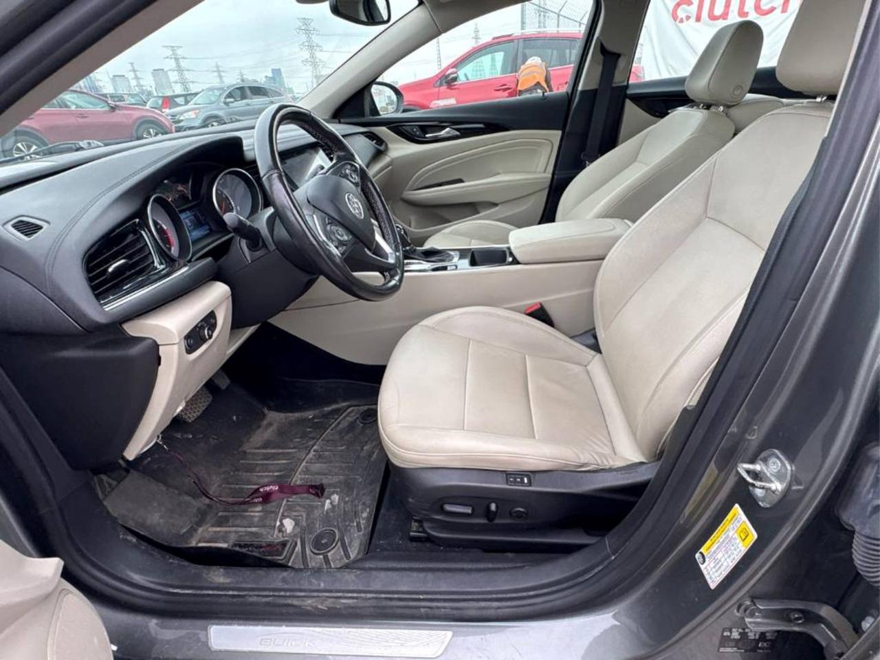 2018 Buick Regal Essence Photo