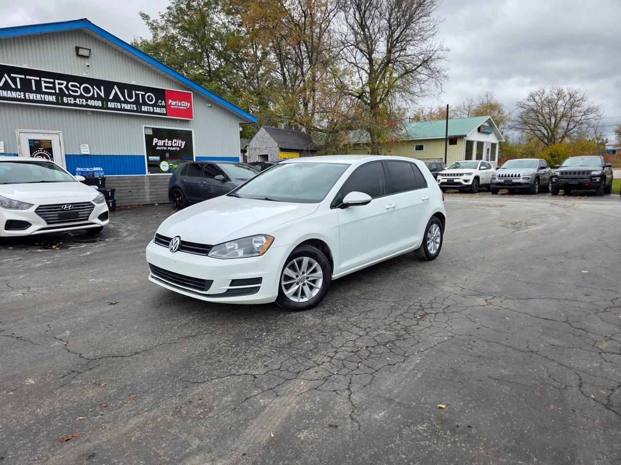 2015 Volkswagen Golf TSi  S Photo