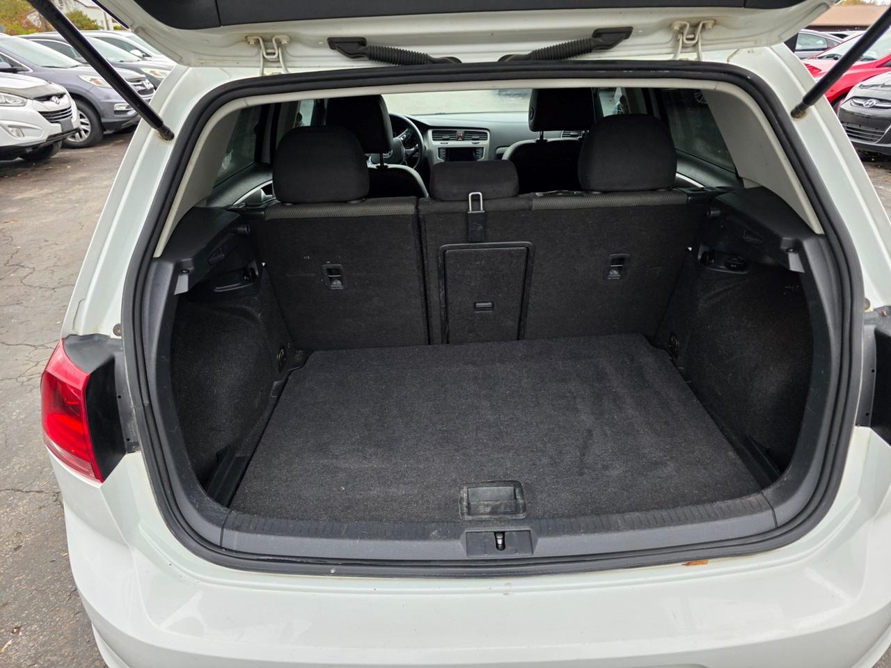 2015 Volkswagen Golf TSi  S Photo