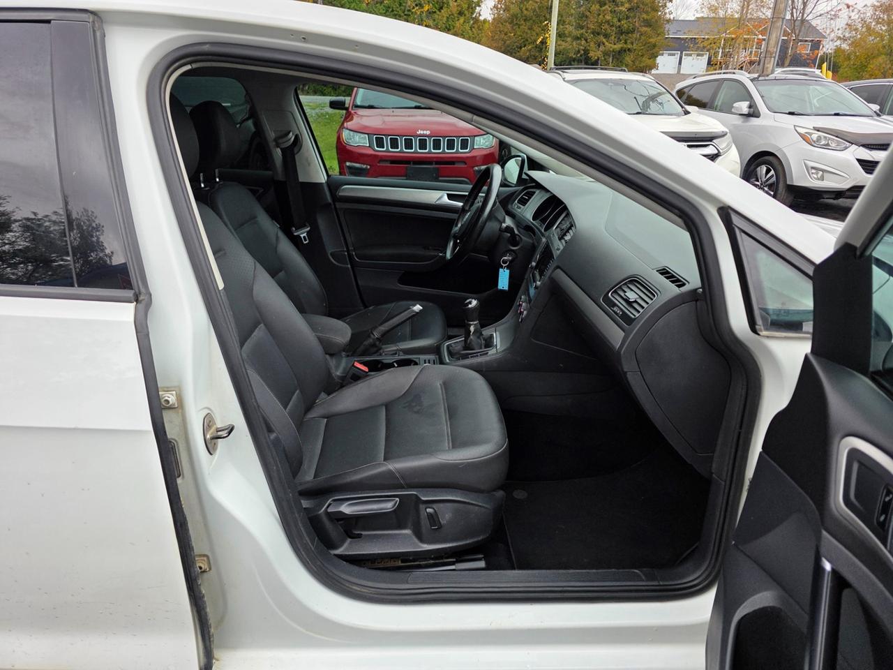 2015 Volkswagen Golf TSi  S Photo