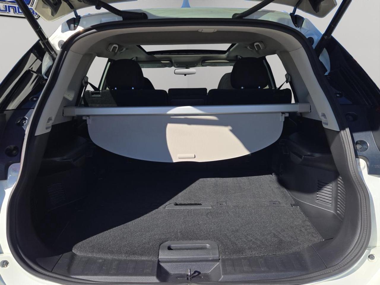 2018 Nissan Rogue SV Photo