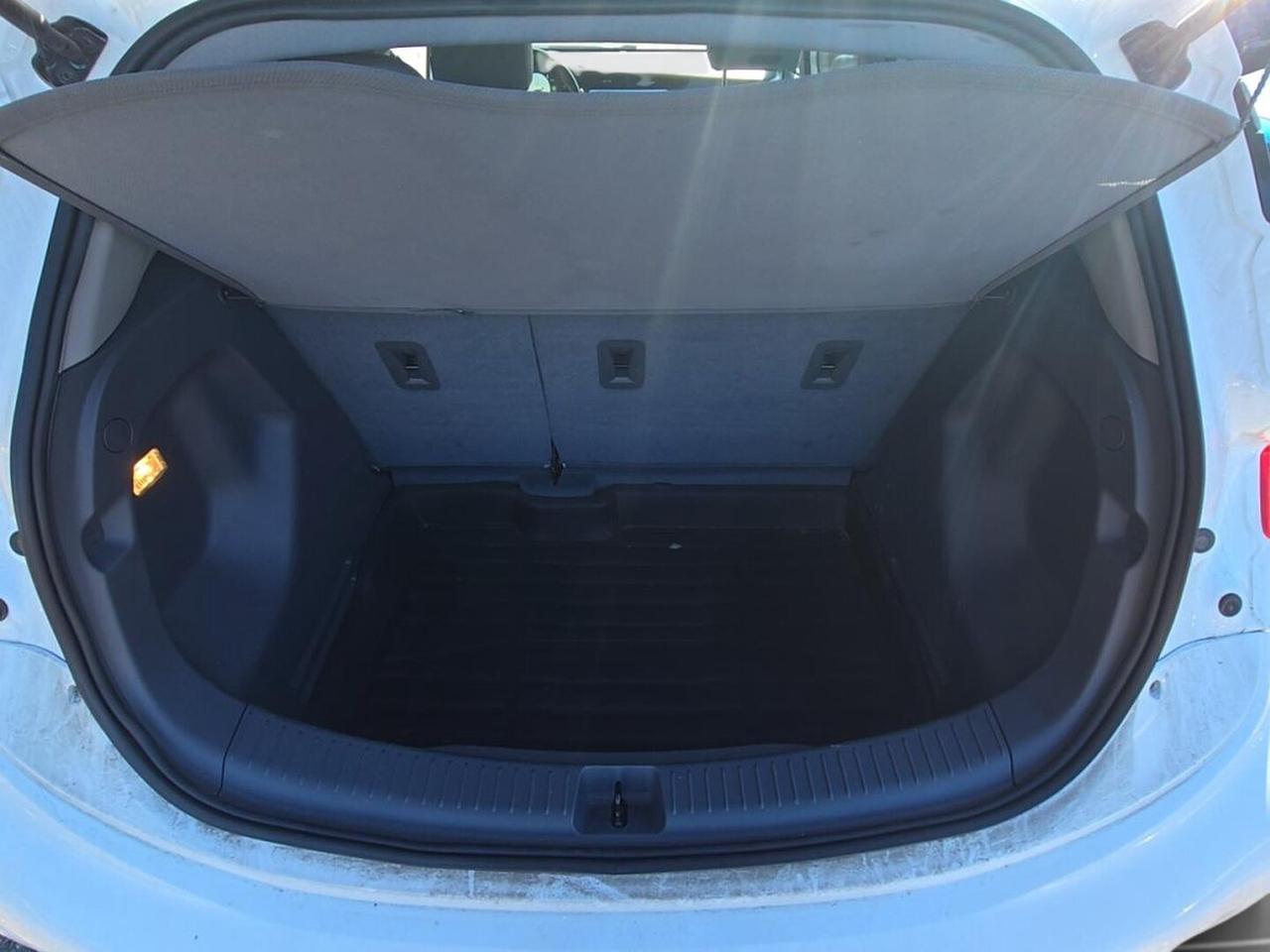 2020 Chevrolet Bolt EV LT Photo