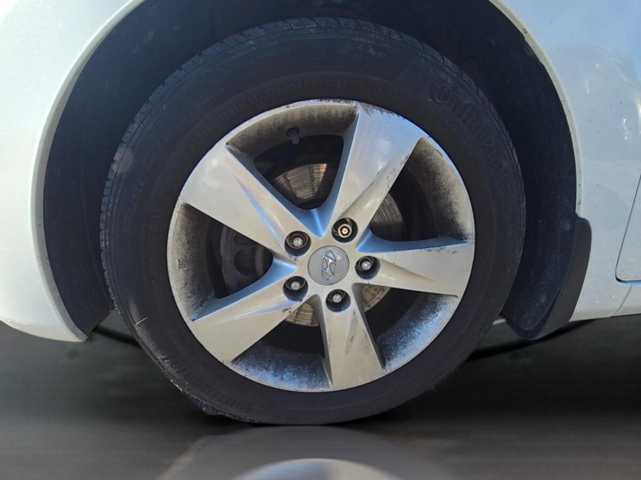 2013 Hyundai Elantra GLS Photo