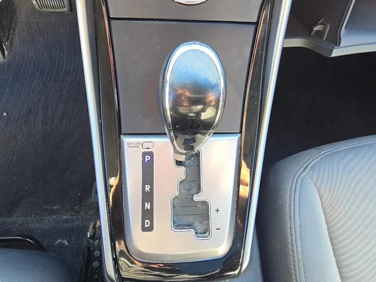 2013 Hyundai Elantra GLS Photo
