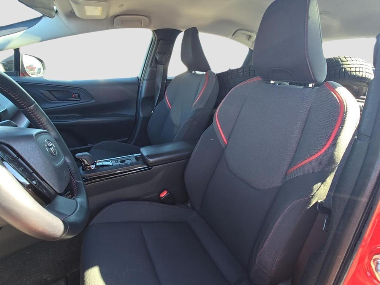 2024 Toyota Prius Prime SE Photo