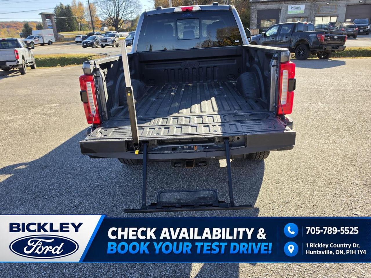 2024 Ford F-350 Super Duty SRW Lariat Photo