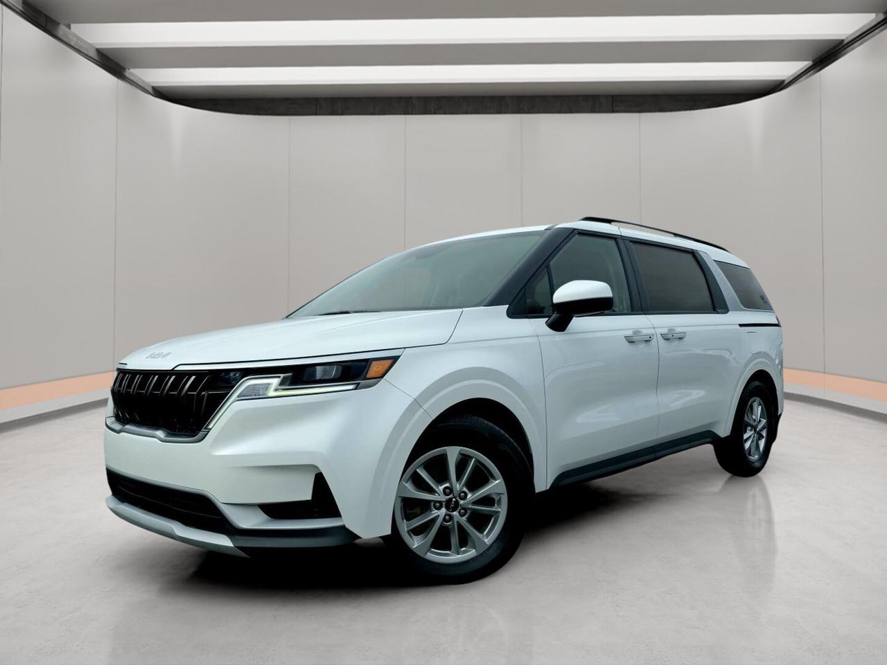 2024 Kia Carnival LX+ Photo