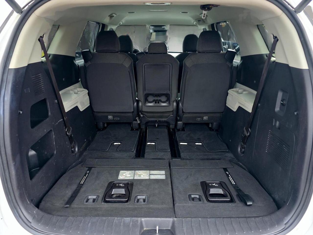 2024 Kia Carnival LX+ Photo