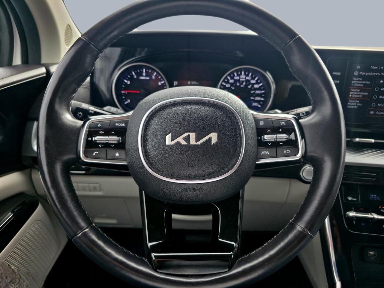 2024 Kia Carnival LX+ Photo