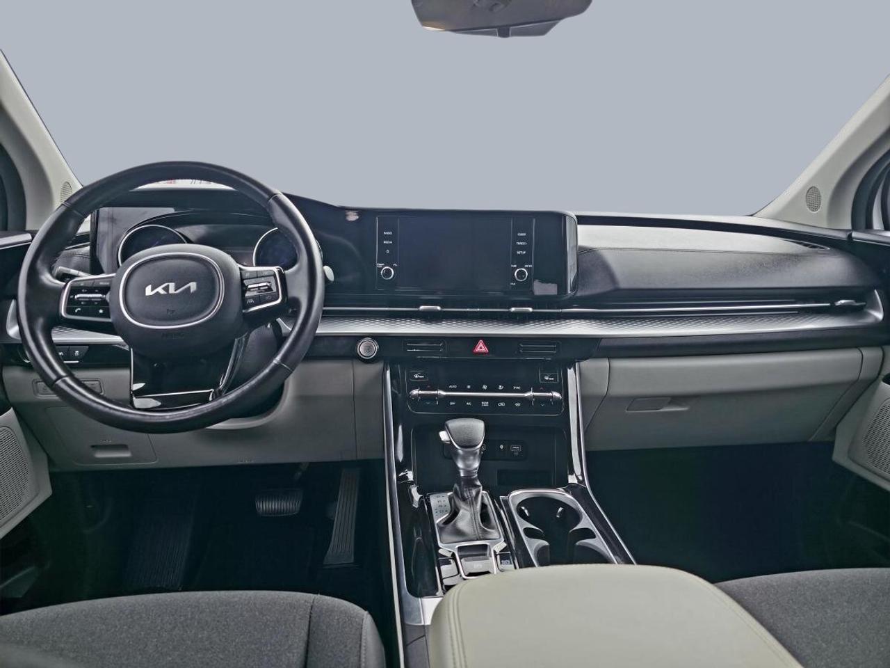 2024 Kia Carnival LX+ Photo