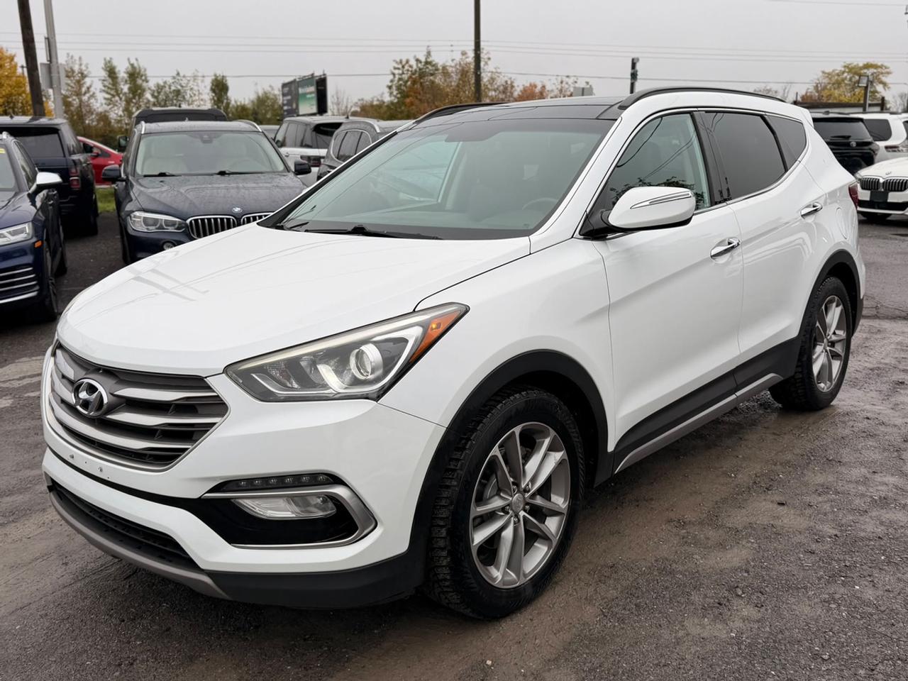 2017 Hyundai Santa Fe Sport Limited Photo0
