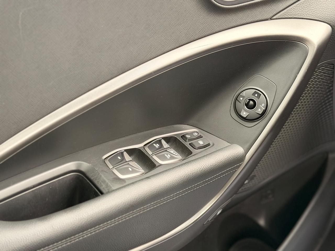 2017 Hyundai Santa Fe Sport Limited Photo