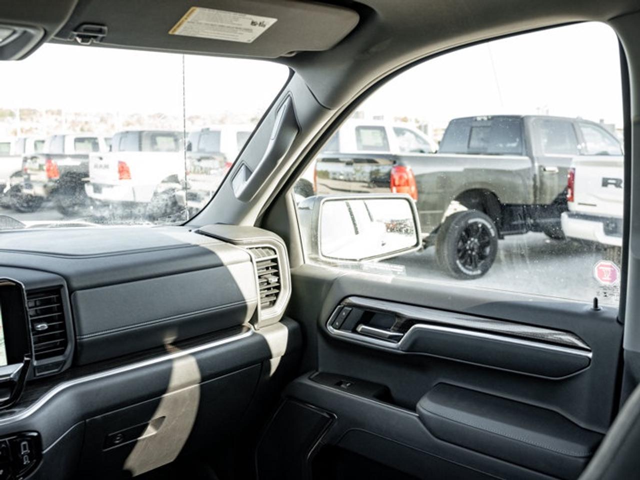 2025 Chevrolet Silverado 1500 LT Trail Boss Photo