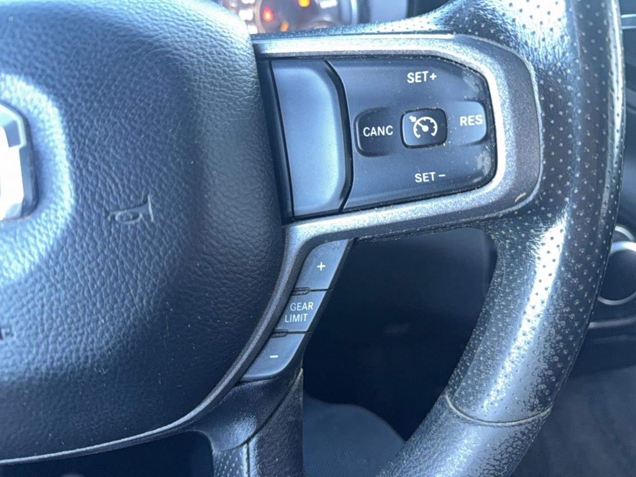 2022 RAM 1500 TRADESMAN-HEMI V8 - 4x4- TOW PKG Photo