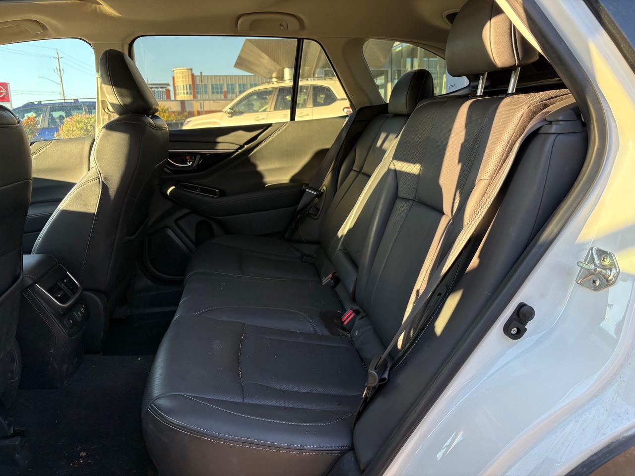 2020 Subaru Outback Limited NO ACCIDENTS! LOW KM! LIMITED! Photo