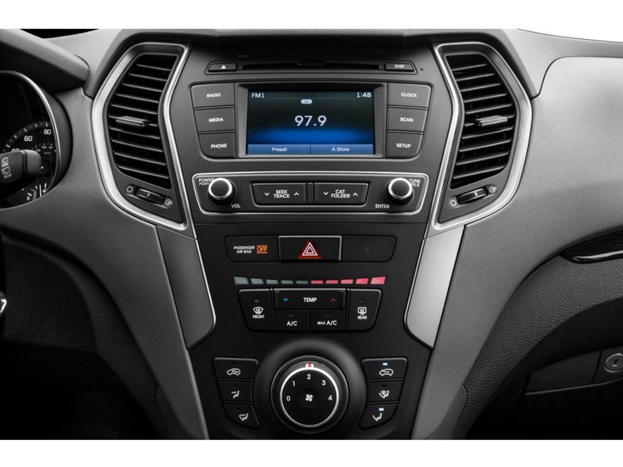 2017 Hyundai Santa Fe Sport 2.4 Luxury Photo