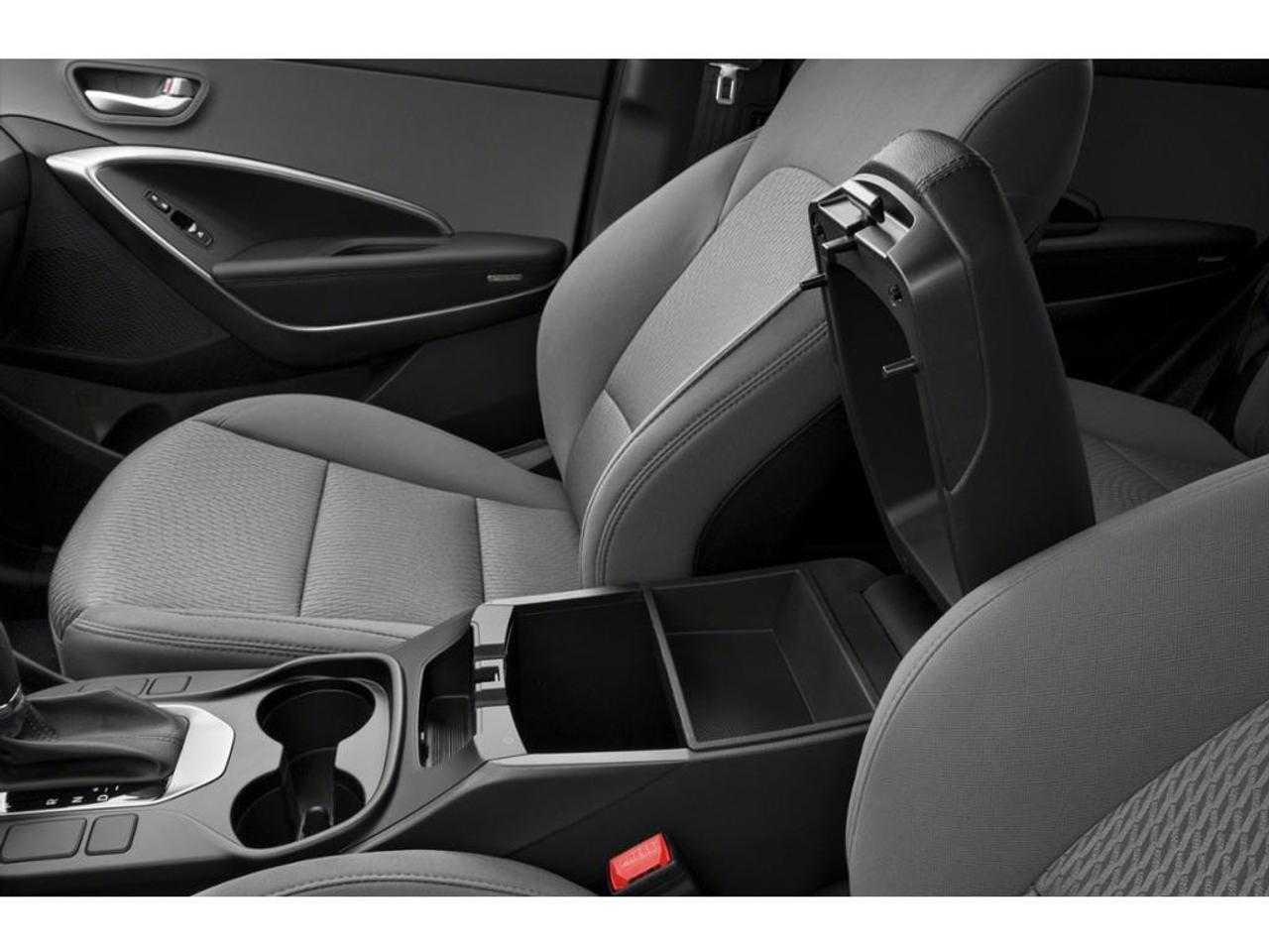 2017 Hyundai Santa Fe Sport 2.4 Luxury Photo
