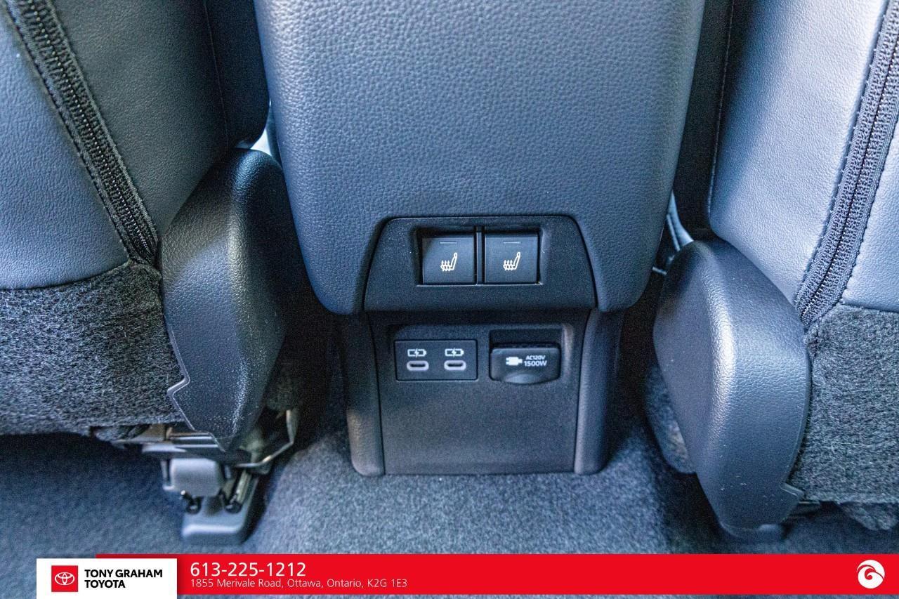 2027 Toyota Prius Plug-In Hybrid XSE Premium Photo