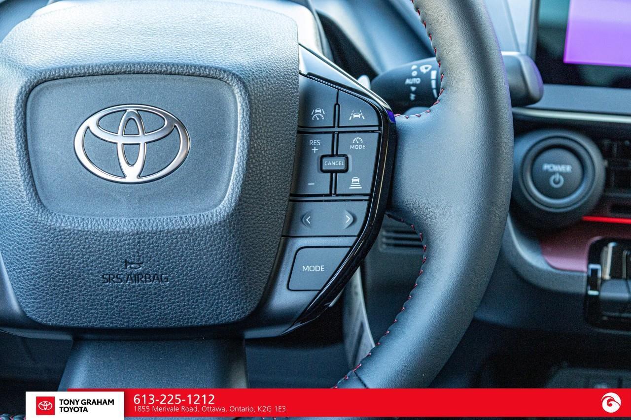 2027 Toyota Prius Plug-In Hybrid XSE Premium Photo