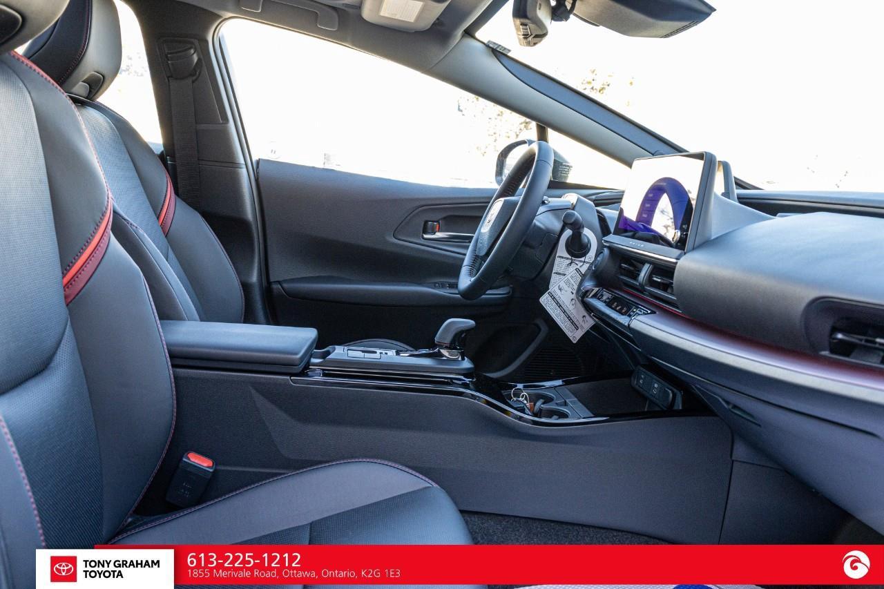 2027 Toyota Prius Plug-In Hybrid XSE Premium Photo