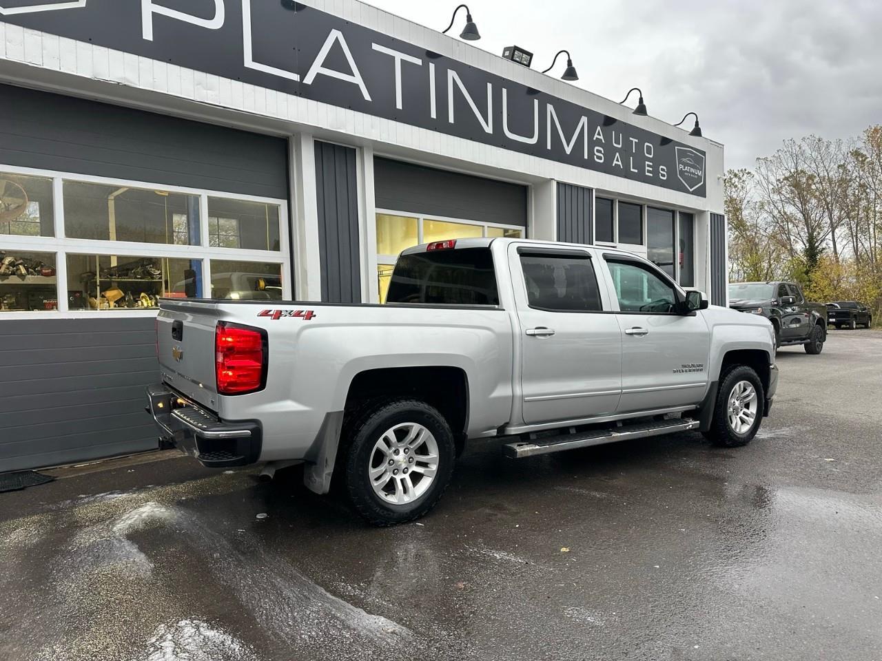2018 Chevrolet Silverado 1500 1LT Photo2