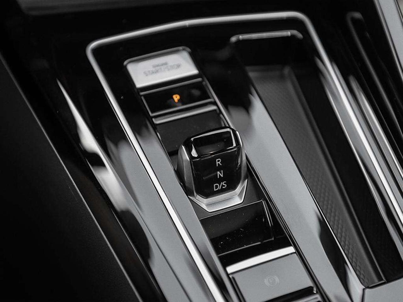 2026 Volkswagen Golf R Black Edition  -  HUD -  Navigation Photo