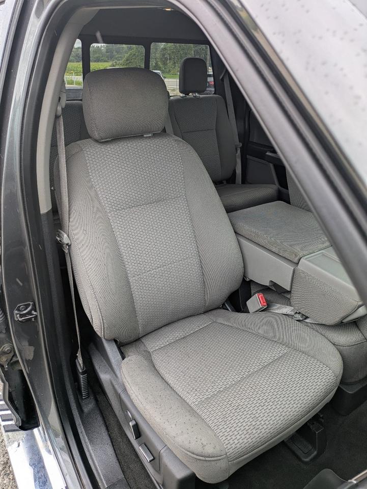 2018 Ford F-150 XLT 4X4 SuperCrew 5.5' Box Photo