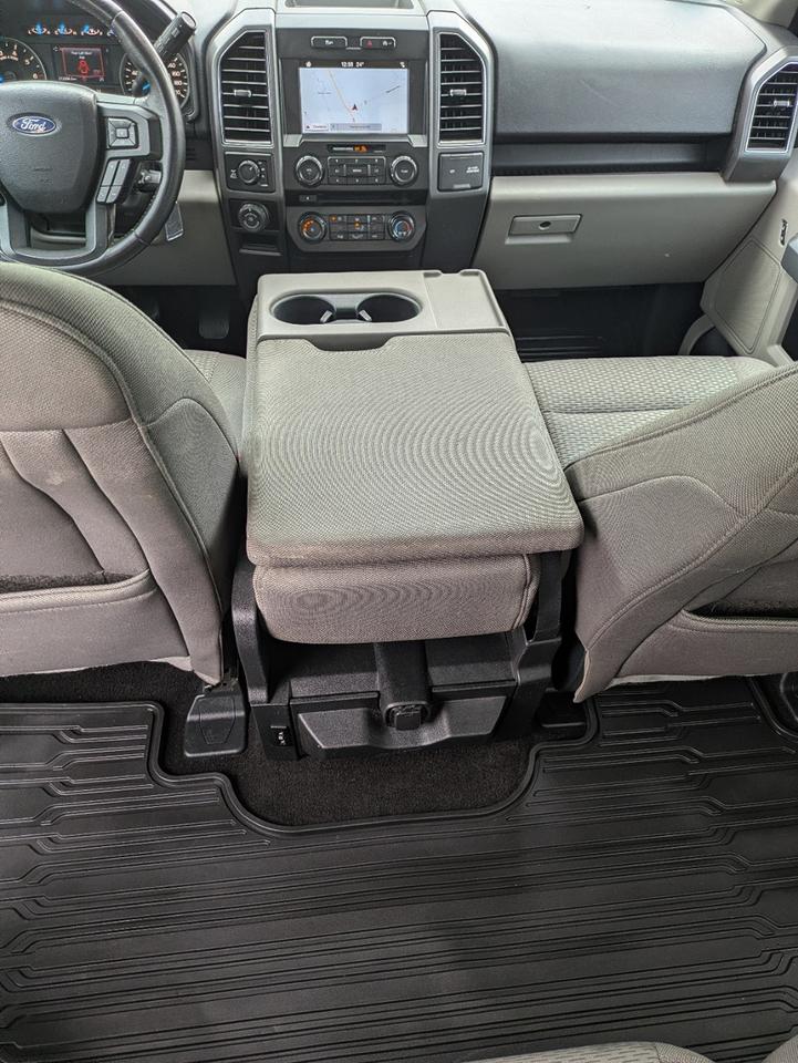 2018 Ford F-150 XLT 4X4 SuperCrew 5.5' Box Photo