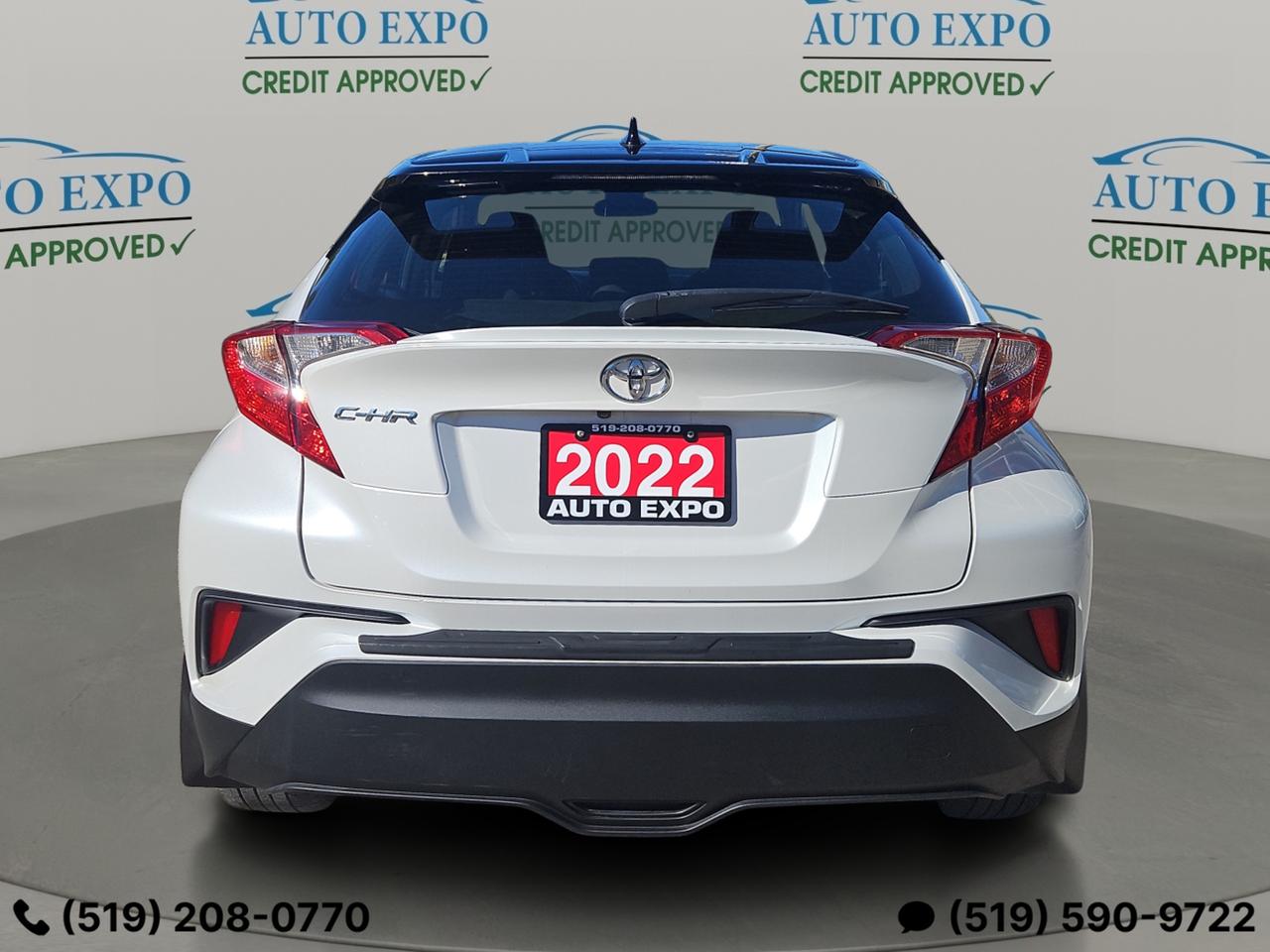 2022 Toyota C-HR XLE Premium,One Owner,Certified,No Accident,2 Keys Photo3