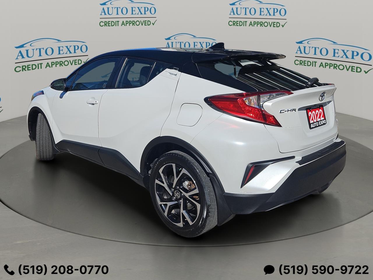 2022 Toyota C-HR XLE Premium,One Owner,Certified,No Accident,2 Keys Photo2
