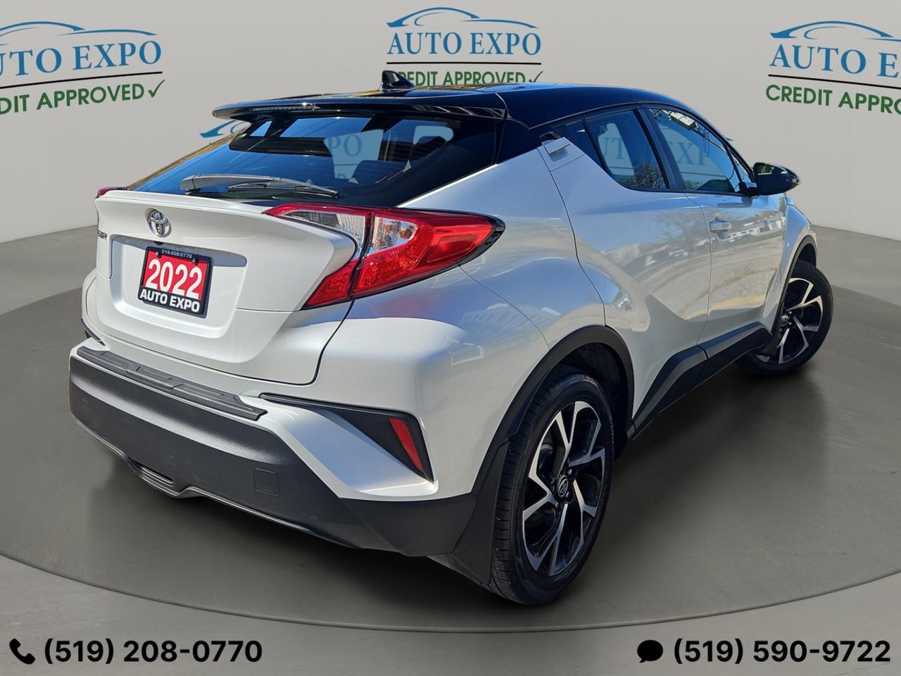 2022 Toyota C-HR XLE Premium,One Owner,Certified,No Accident,2 Keys Photo4