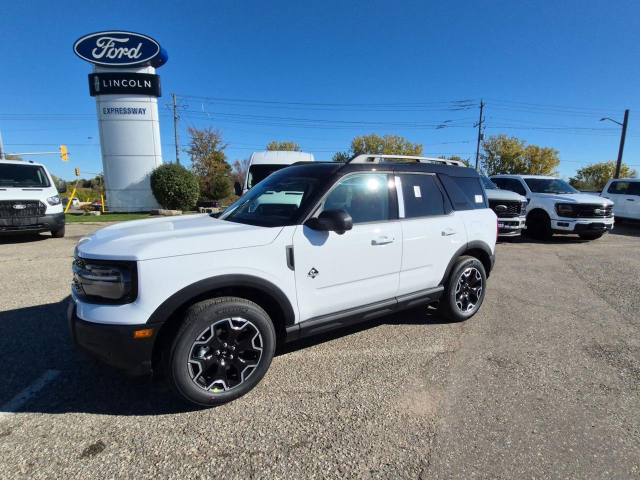 2026 Ford Bronco Sport OUTER BANKS, MOONROOF, TECH PKG, ADAPTIVE CRUISE Photo