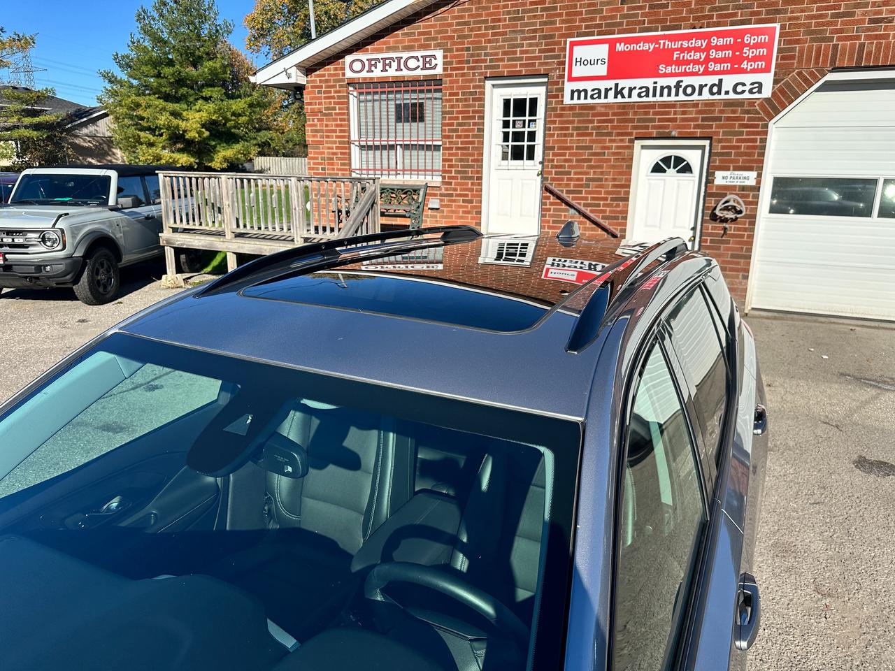 2024 GMC Terrain SLT ELEV. AWD HTD-LTHR PanoRoof XM PowerGate RvCam Photo