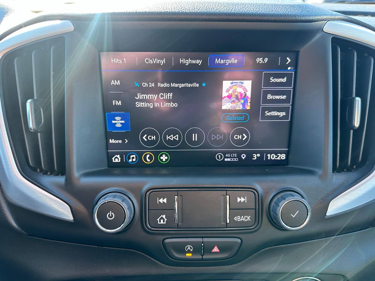 2024 GMC Terrain SLT ELEV. AWD HTD-LTHR PanoRoof XM PowerGate RvCam Photo
