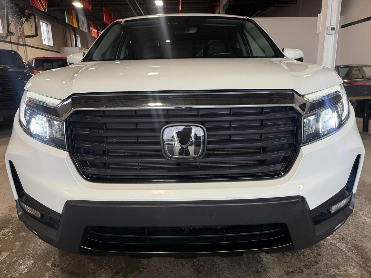 2021 Honda Ridgeline TOURING | HEATED SEATS | LEATHER | SUNROOF Photo5