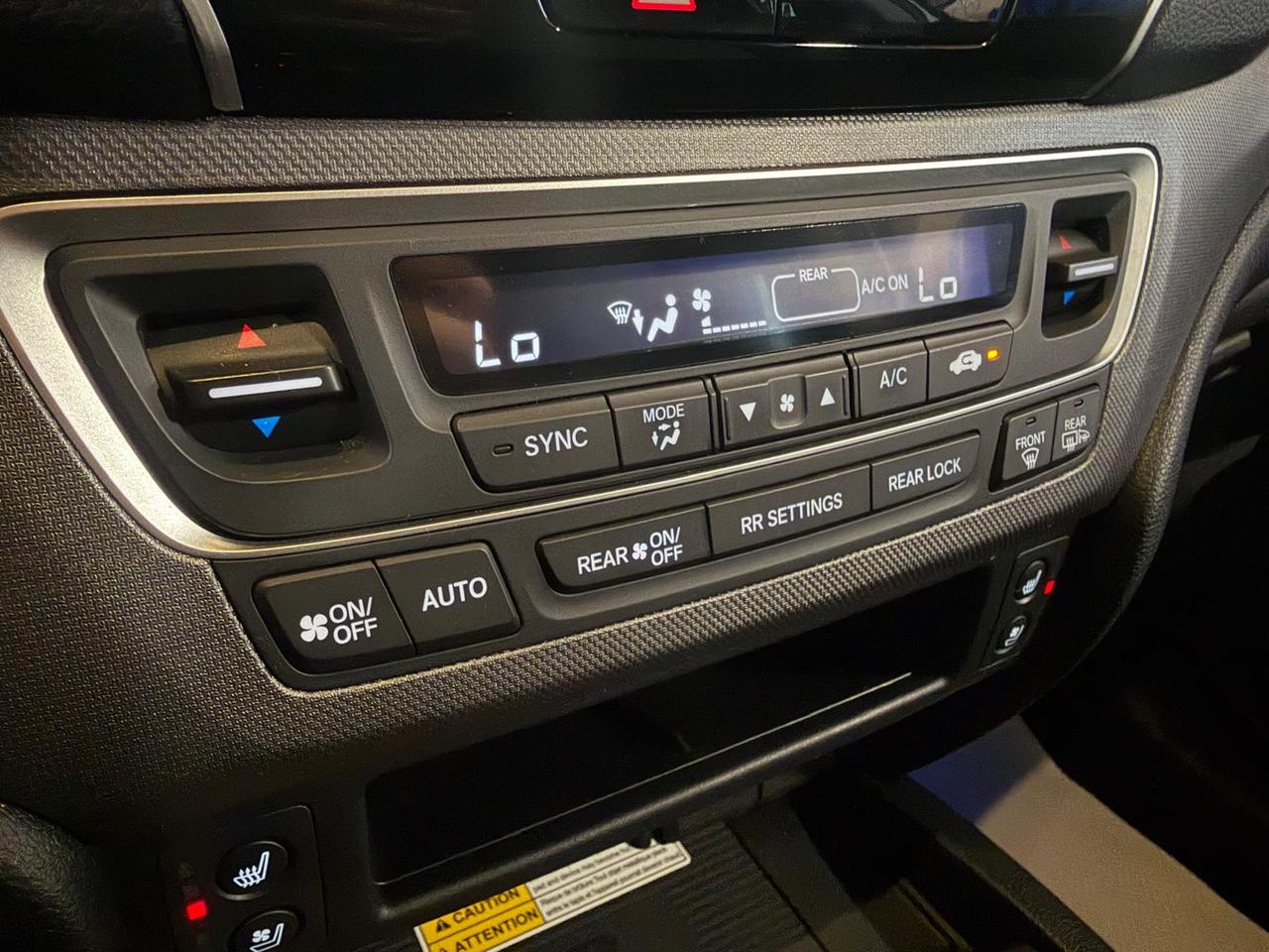 2021 Honda Ridgeline TOURING | HEATED SEATS | LEATHER | SUNROOF Photo