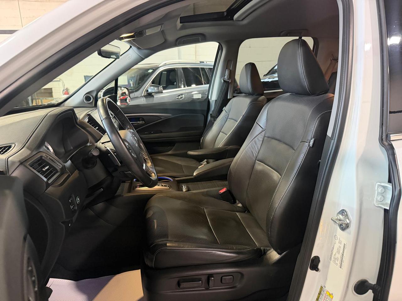 2021 Honda Ridgeline TOURING | HEATED SEATS | LEATHER | SUNROOF Photo
