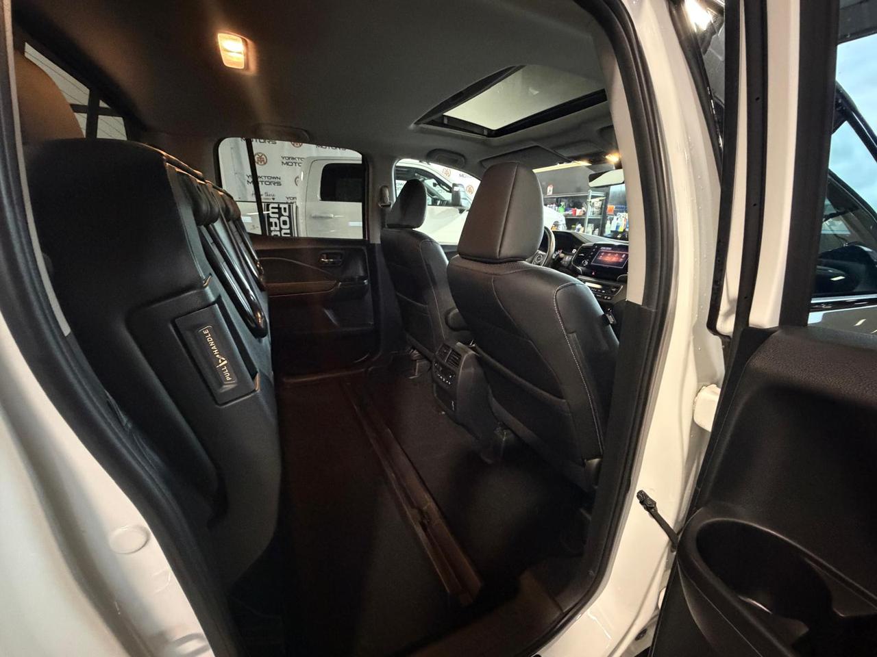 2021 Honda Ridgeline TOURING | HEATED SEATS | LEATHER | SUNROOF Photo