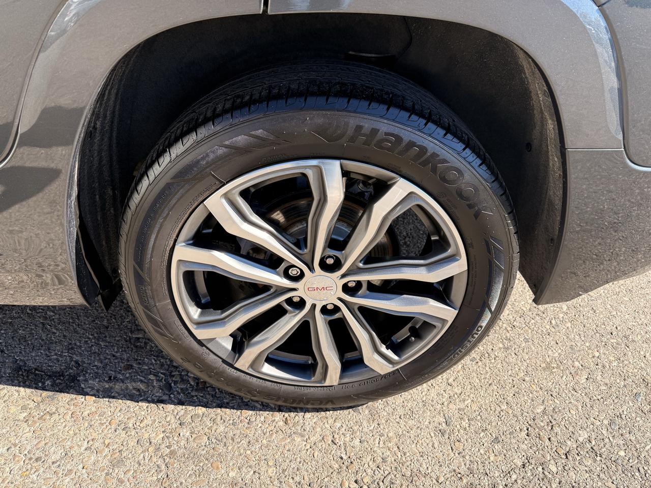2020 GMC Terrain Denali Photo
