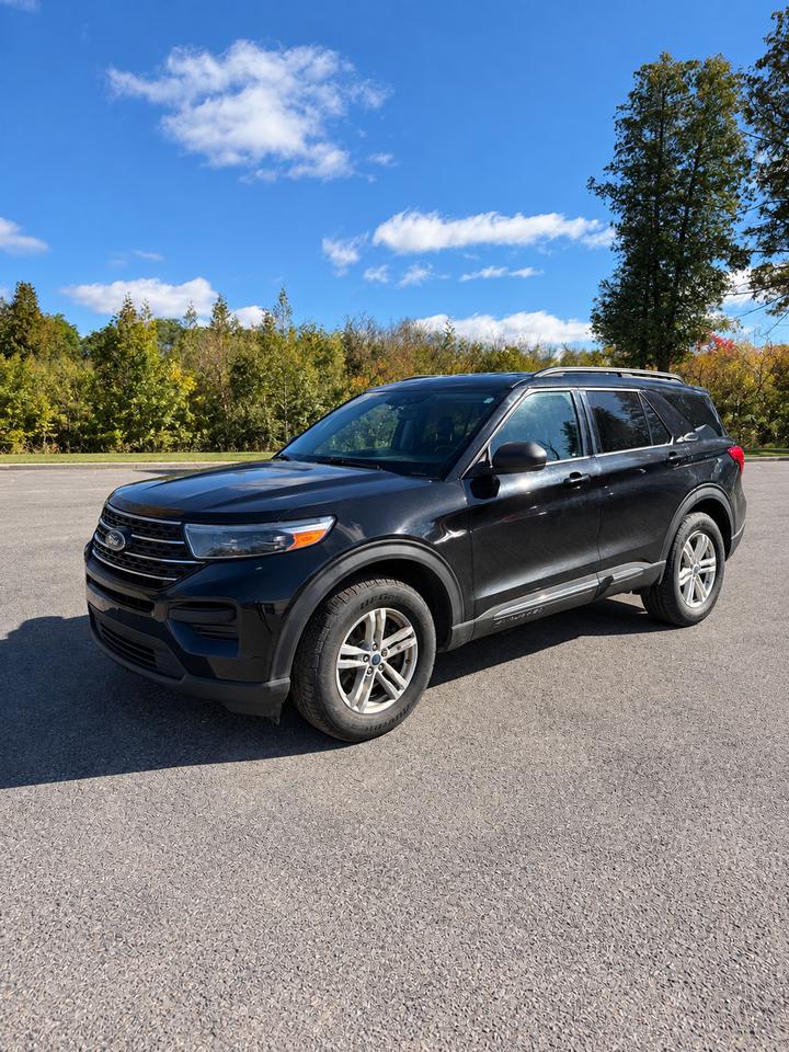 2021 Ford Explorer XLT 4WD - Photo #1