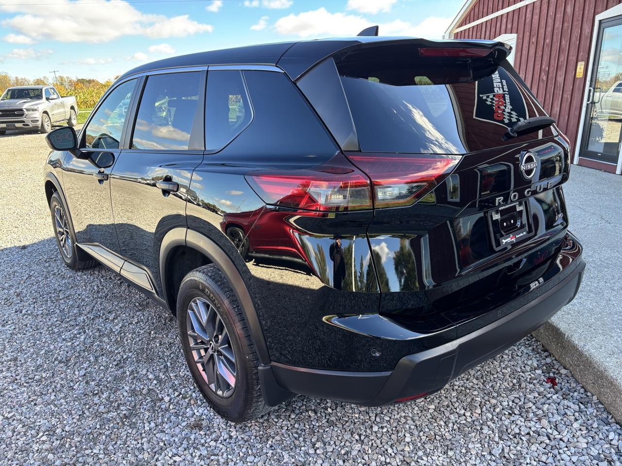 2024 Nissan Rogue S AWD ~1 OWNER~NO ACCIDENTS~ Photo