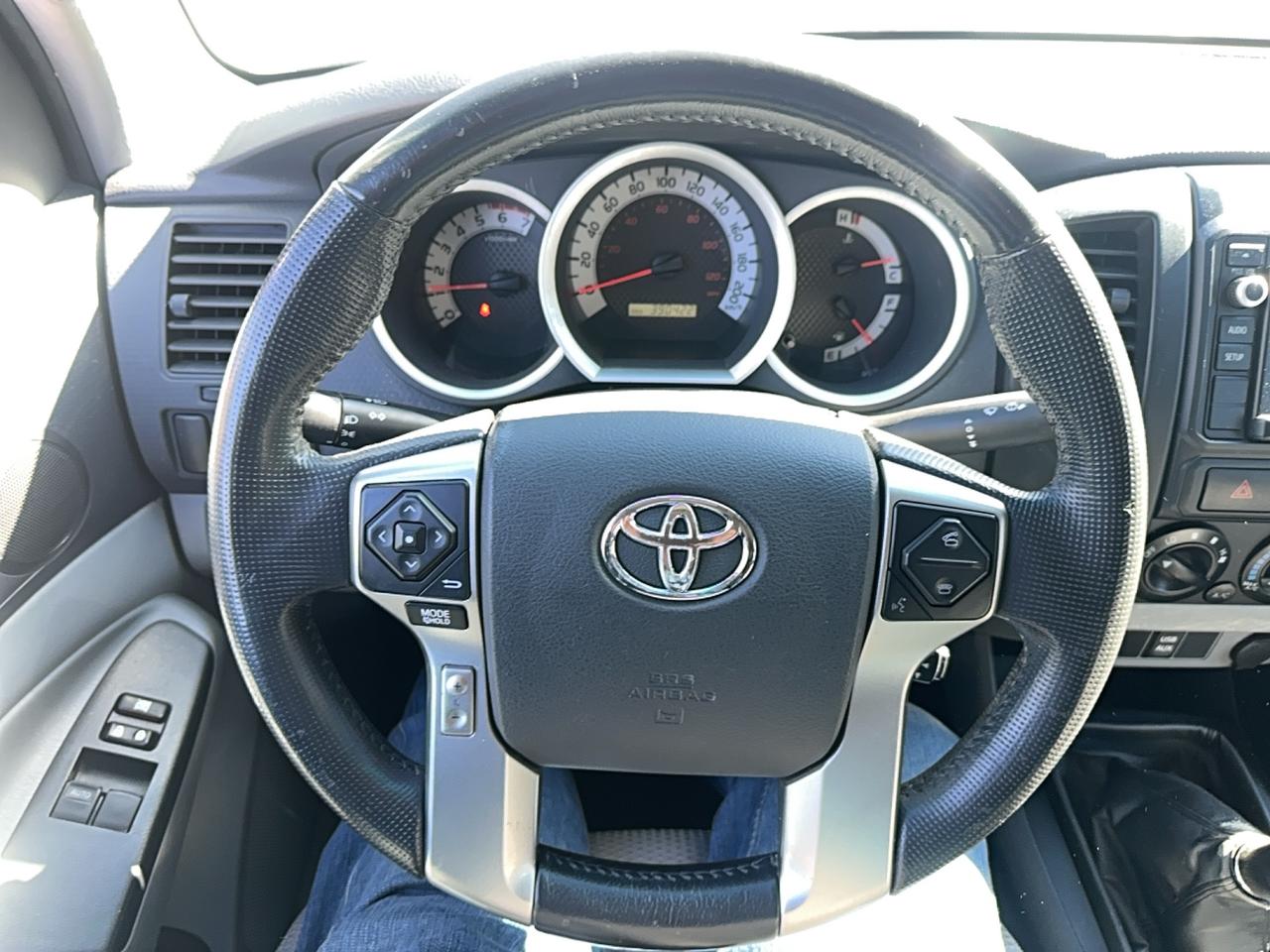 2015 Toyota Tacoma  Photo