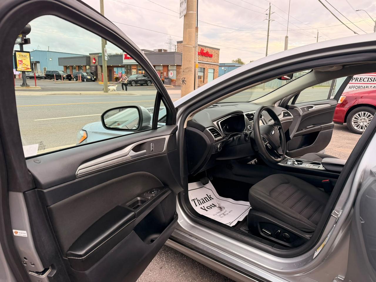 2020 Ford Fusion SE Photo